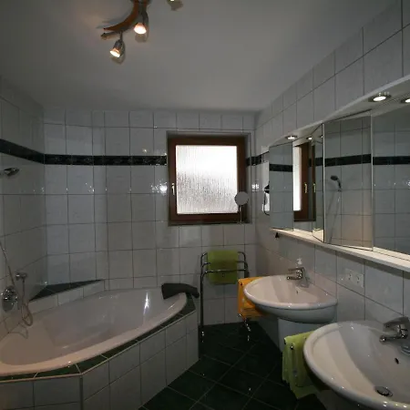 公寓 Neurauter-1 By Interhome *